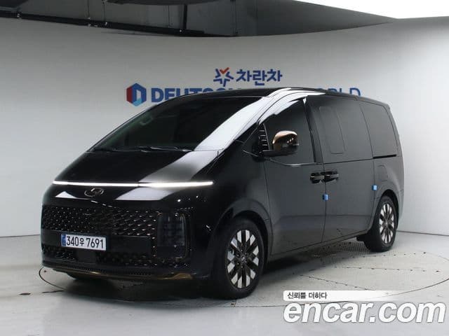 Hyundai Staria 2023 — Şəkil 1/20