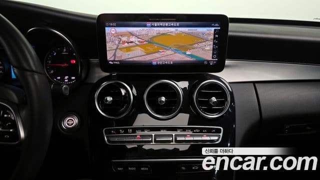 Mercedes-Benz C-Class 2020 — фото 14 из 20