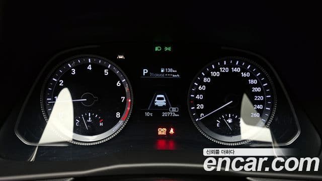 Hyundai Sonata 2019 — ფოტო 8/20
