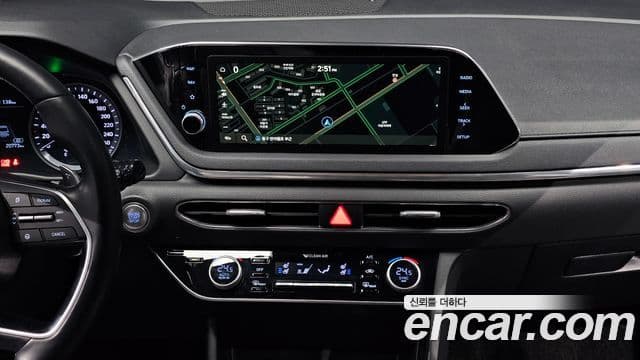 Hyundai Sonata 2019 — ფოტო 15/20
