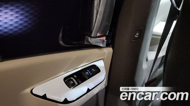 Kia Carnival 2022 — Şəkil 14/20