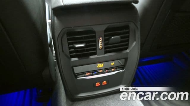 BMW 3 Series 2021 — ფოტო 17/20
