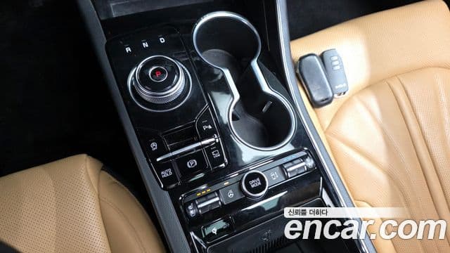 Kia K5 2021 — ფოტო 9/20