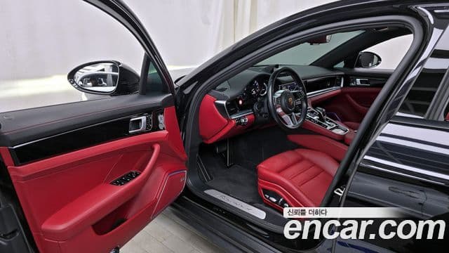 Porsche Panamera 2020 — Photo 7/20