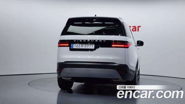 Land Rover Discovery 5 2024 — ფოტო 4/20