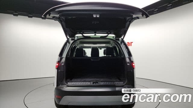 Land Rover Discovery 5 2024 — ფოტო 20/20