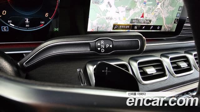 Mercedes-Benz GLS-Class 2022 — ფოტო 7/20