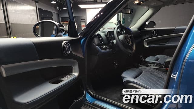 Mini Cooper S Countryman 2023 — ფოტო 10/20