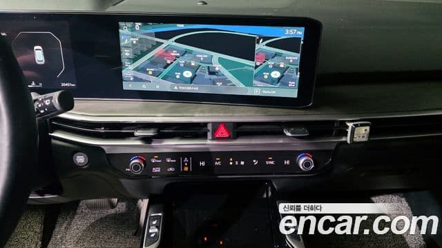 Kia Sorento 2023 — Фото 18/19