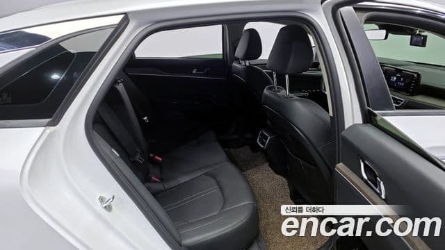 Kia K5 2020 — Şəkil 12/20