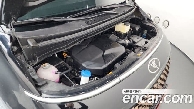 Hyundai Staria 2022 — ფოტო 6/20