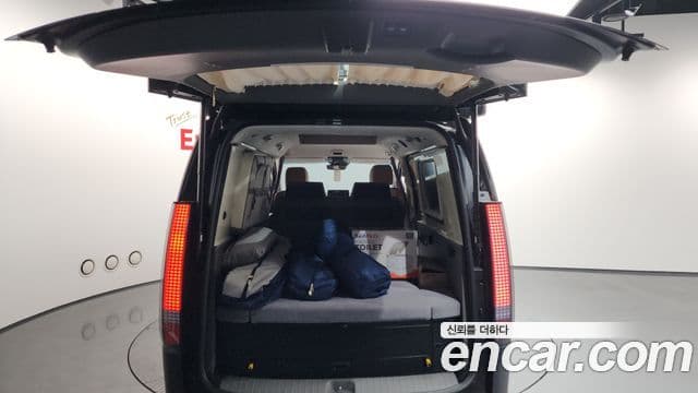 Hyundai Staria 2022 — ფოტო 20/20