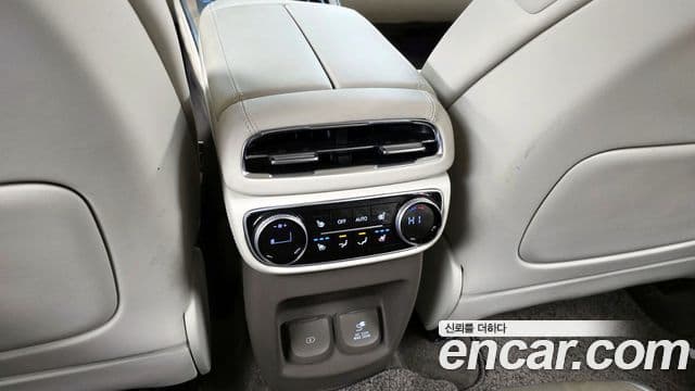 Genesis GV80 2022 — Şəkil 18/20