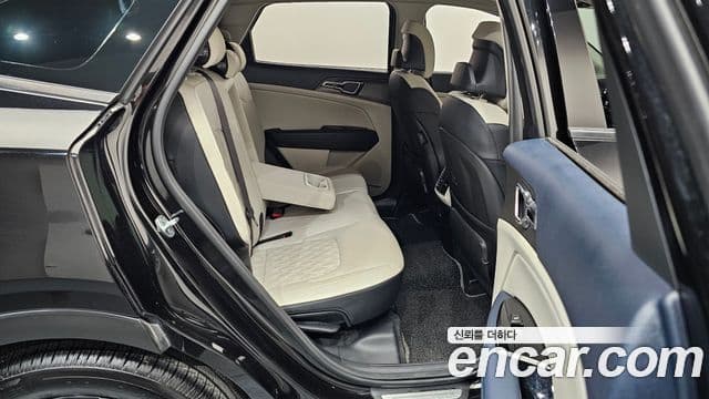 Kia Sportage 2021 — ფოტო 13/20