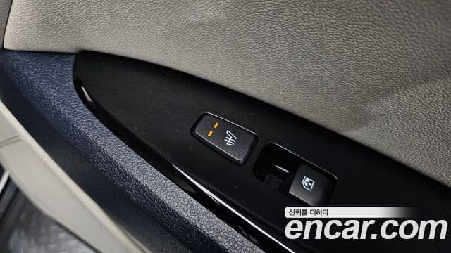Kia Sportage 2021 — ფოტო 19/20