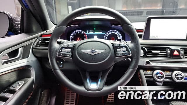 Genesis G70 2018 — Photo 12/20