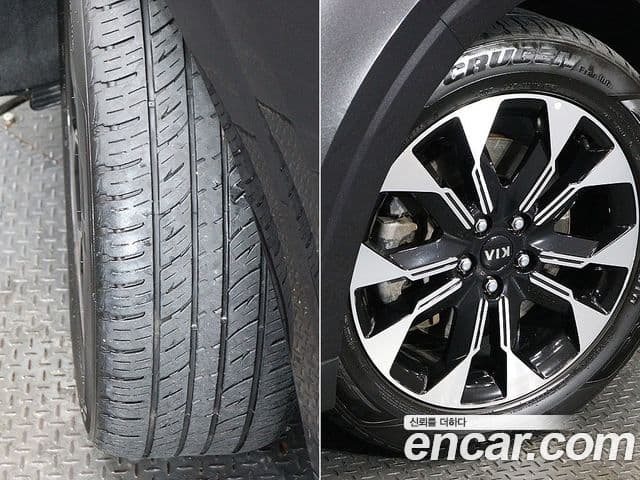 Kia Carnival 2021 — ფოტო 19/20