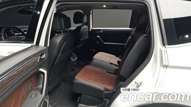 Volkswagen Tiguan Allspace 2023 — Şəkil 11/20
