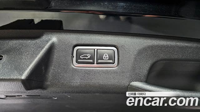 Kia Sorento 2023 — фото 18 из 20