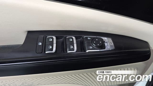 Kia Carnival 2022 — Şəkil 18/20