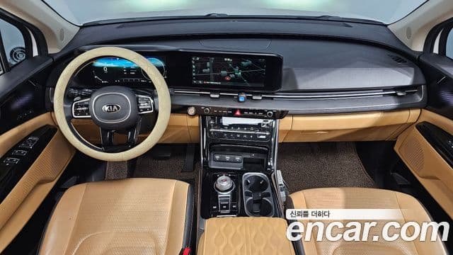 Kia Carnival 2020 — фото 7 из 20