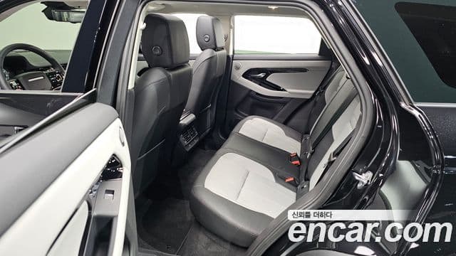 Land Rover Range Rover Evoque 2025 — ფოტო 16/20