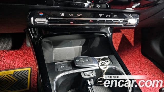 Mercedes-Benz A-Class 2019 — Şəkil 18/20