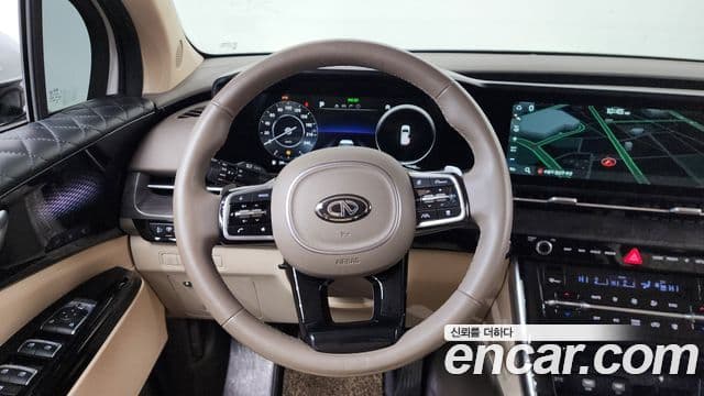 Kia Carnival 2020 — фото 13 из 20