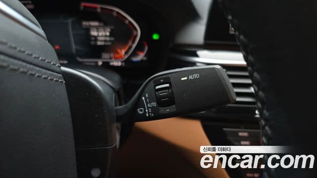 BMW 5 Series 2020 — фото 17 из 20