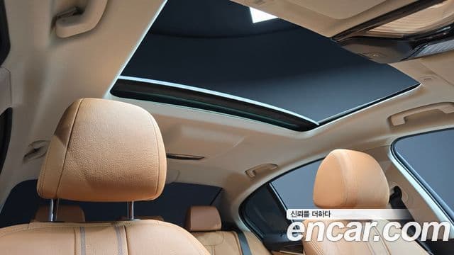BMW 5 Series 2020 — фото 18 из 20