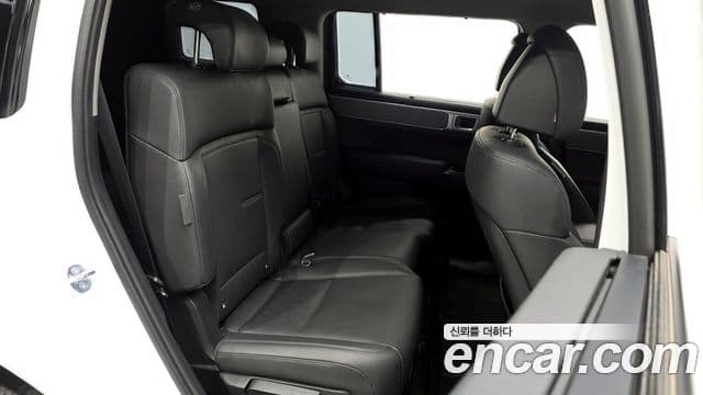 Hyundai Santa Fe 2023 — Şəkil 12/20