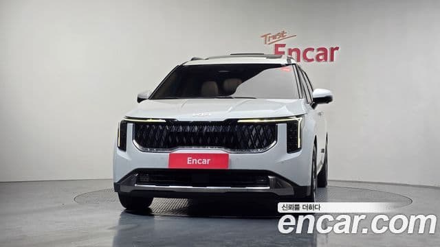 Kia Carnival 2023 — Фото 3/20