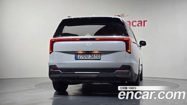 Kia Carnival 2023 — Фото 4/20