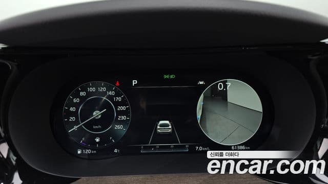 Kia K5 2020 — ფოტო 8/20