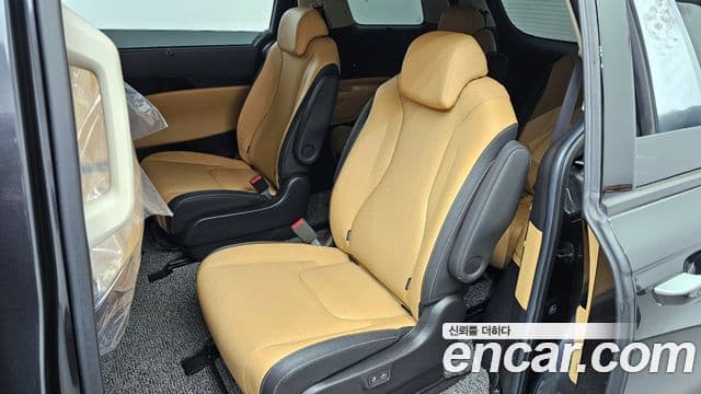 Kia Carnival 2021 — Şəkil 12/20