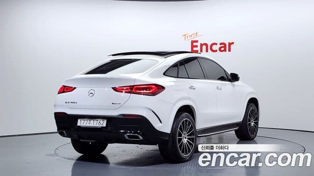Mercedes-Benz GLE-Class 2022 — фото 2 из 20