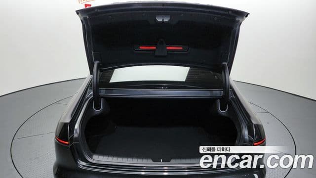 Hyundai Grandeur Hybrid 2022 — Photo 10/20