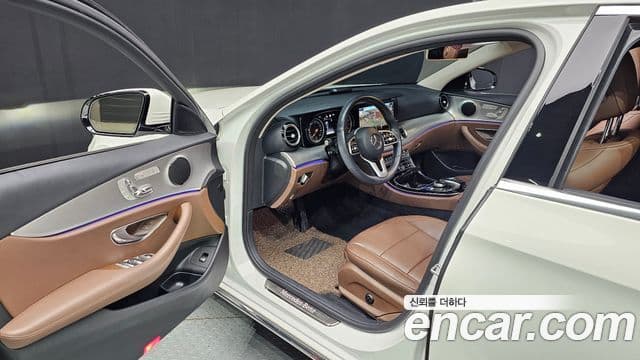 Mercedes-Benz E-Class 2019 — Şəkil 10/20