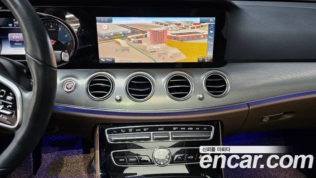 Mercedes-Benz E-Class 2019 — Şəkil 1/20