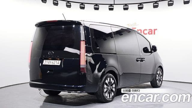 Hyundai Staria 2022 — Şəkil 2/20