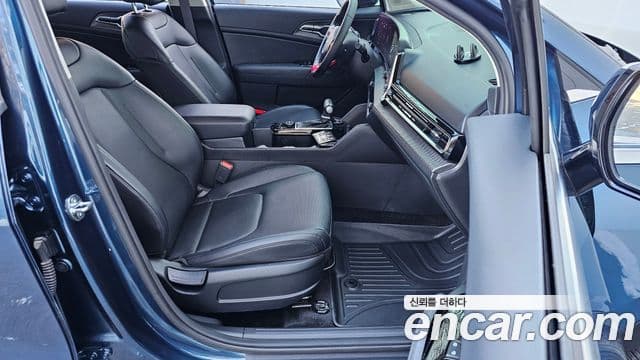 Kia Sportage 2023 — фото 10 из 20