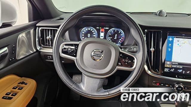 Volvo S60 2020 — Şəkil 13/20