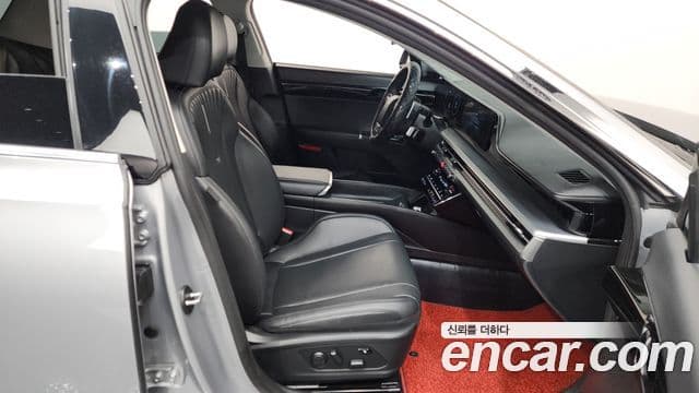 Hyundai Grandeur 2023 — ფოტო 11/20