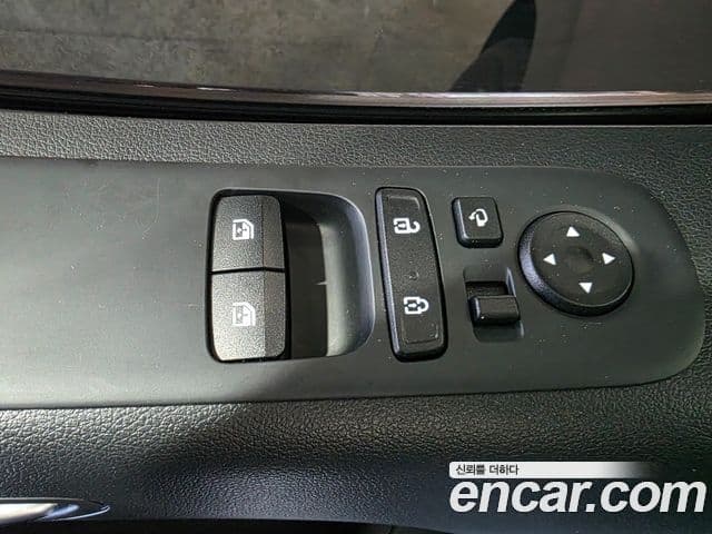 Hyundai Staria 2024 — ფოტო 10/20