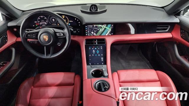 Porsche Taycan 2023 — Photo 18/20