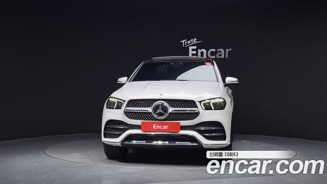 Mercedes-Benz GLE-Class 2021 — ფოტო 2/20