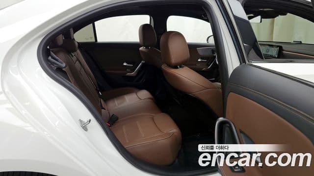 Mercedes-Benz A-Class 2022 — ფოტო 12/20