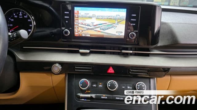 Kia Carnival 2022 — Şəkil 18/20