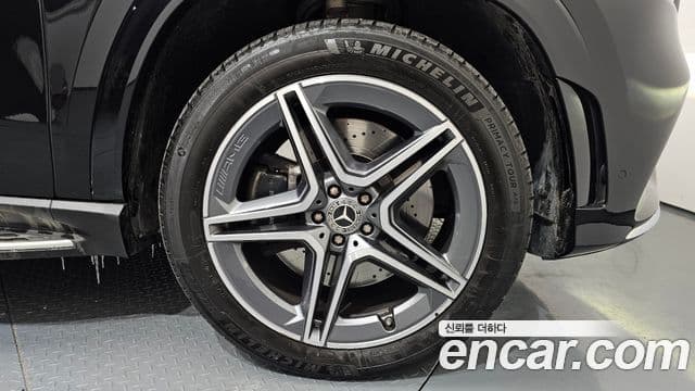 Mercedes-Benz GLS-Class 2021 — Photo 14/20