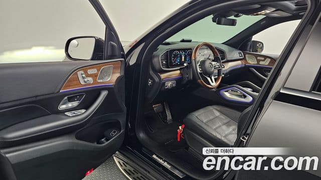Mercedes-Benz GLS-Class 2021 — Photo 3/20